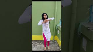 Bondhu bine pran bache na 😁❤️folksong dancecover song dancelover [upl. by Arndt]