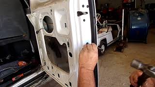 FORD E150  E250  E350 Rear Cargo Doors Wont Open [upl. by Ramar849]