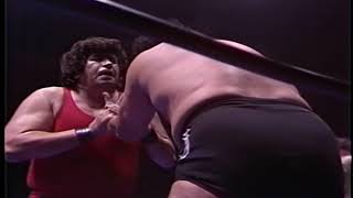 Jose Lothario vs Black Gordman 19831216 [upl. by Aehtla226]