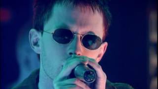 Radiohead  Street Spirit Fade Out  Live on Top Of The Pops 1996 HD 60fps [upl. by Kotz]