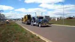 V8 Mack Super Liner  Heavy Haul D11R  Take Off [upl. by Blessington]