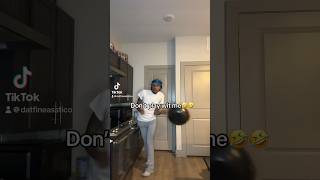 Shamar talks about bashing someone in face with frying pan… 🤣 funny shamar viralvideo [upl. by Yahsan]