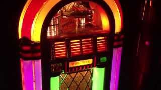 1946 Wurlitzer 1015 bubbler jukebox  grade 1 restored [upl. by Tyson]