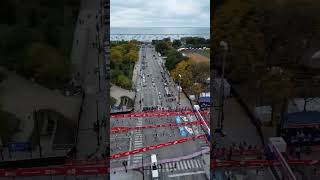 Largada da maratona de Chicago vista de cima bate até uma vontade de estar lá📹 chimarathon [upl. by Anirod796]