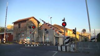 Spoorwegovergang Riposto I  Railroad crossing  Passaggio a livello [upl. by Ackler680]