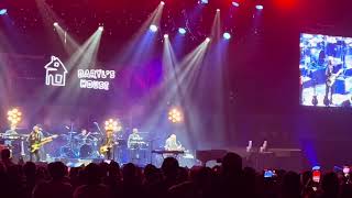 Daryl Hall amp The Daryls House Band  Maneater Live in Manila 2023 [upl. by Balliol128]