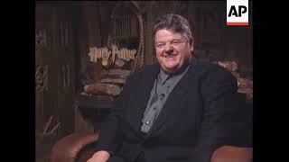 Interview de Robbie Coltrane Hagrid pour quotHarry Potter à lécole des sorciersquot 2 [upl. by Leeban]