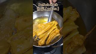 Monsoon Special Mirchi Bajji and Sweet Potato Pakora  Mangalore Evening snacks in rainy season [upl. by Goodhen]