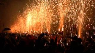 Bridgwater Carnival 2009 Squibbing Squibs Fireworks [upl. by Anaehs310]