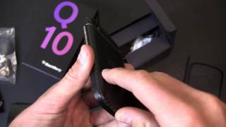 BlackBerry Q10 Unboxing [upl. by Mada]