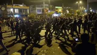 Mosh callejero en concierto de Metallica Quito  Ecuador [upl. by Anwaf706]