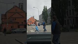 kör genom staden till trafikverket i västerås ⚠️🚗🛑 körkort Sverige uppsala stockholm göteborg [upl. by Anestassia]