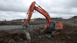 HITACHI zaxis 520 with Montabert V65 [upl. by Salem]