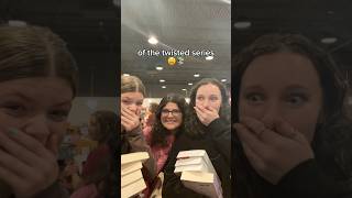 I met the author of the twisted series bookish booktok booktube bookreview bookish bookworm [upl. by Brandea]