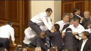 Ukraine nouvelles bagarres au parlement [upl. by Nyliac]