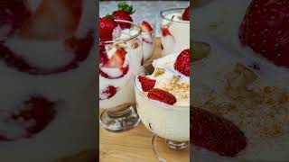 Deliciosas fresas con crema receta fácil [upl. by Leimaj62]