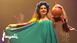 Bos El Halawa by Ibrahim el Suezi with Swedish Belly dancers at Layali 2017 [upl. by Yenffad]