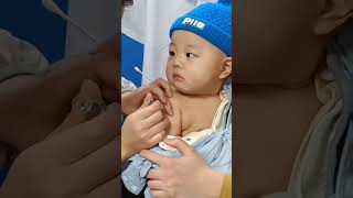 Cute baby injection shorts ll cute baby whatsapp status [upl. by Bensen275]