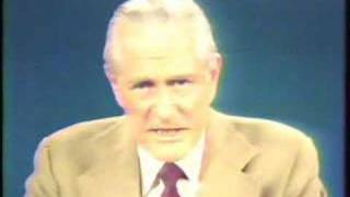 Eric Sevareid Farewell Nov 30 1977 [upl. by Lladnik]