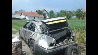 Mercedes Benz W124 crash [upl. by Xeno]