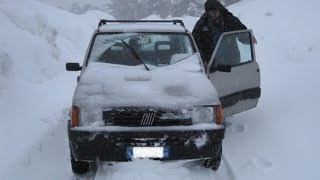 Panda 4x4 su neve incredibile [upl. by Nnylhsa]