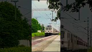 PorbandarKochuveli Express at 130KMPH shorts trainshorts indianrailways [upl. by Etteniuqna]