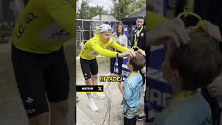 Pogacar gives Cavendishs son his sunglasses 😎 after the historic 35th stage win by his dad cycling [upl. by Trotta]