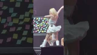 Chaeryeong dance to Jennie Mantra chaeryeong itzy jennie mantra kpop [upl. by Ateikan635]