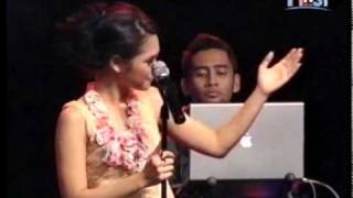 ANDIEN  PULANG new song 2010  Java Jazz Festival 2010 [upl. by Arhat]