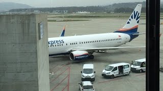 SunExpress Boeing 737800 Zurich  Antalya Full Flight with bad surprises [upl. by Atolrac198]