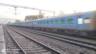 UNBELIEVABLE ACTION WAP7 LEADS 12013 AMRITSAR SHATABDI OVERTAKES DLPC JANSHATABDI EXPRESS AT MOHRI [upl. by Rahs]