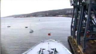 Ocean Liner Queen Elizabeth 2 arrives on the River Clyde [upl. by Sirrep453]