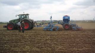 FENDT 933  Lemken Compact Disc Harrow Heliodor 8 and Pneumatic Seed Combination Soliair 9 [upl. by Akirehc77]