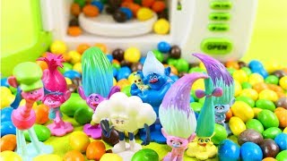 Microgolf Surprise Speelgoed Trolls Play Doh Kleurtjes leren Robots Dinosaurus [upl. by Azile223]