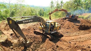 Excavator Cut And Fill Moving Dirt Volvo EC210B Samsung SE210 [upl. by Nazarius]