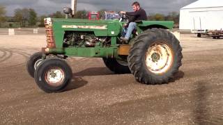 OLIVER 1850 DIESEL TRACTOR FOR AUCTION ON EBAY [upl. by Frech986]