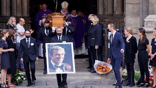 Alain Delon Jean Dujardin among grievers bidding adieu to French film icon JeanPaul Belmondo [upl. by Sean]