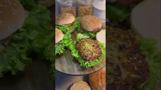 Bästa vegetariska hamburgare med zucchini🍔 🥒 hamburger zucchini recipe hamburgerrecipe vegan [upl. by Docilla38]