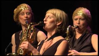 Das Saxophonquartett sistergold spielt quotAbbaquot [upl. by Ribak]