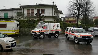 Ambulanze a sirena e mezzi protezione civile della Croce Verde Lucca [upl. by Cahn]