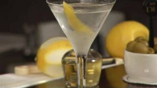 How To Mix A Vodka Martini Cocktail [upl. by Fitting]