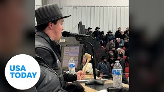 Fasttalking auctioneer speeds through bids during Ohio horse auction  USA TODAY [upl. by Labina]