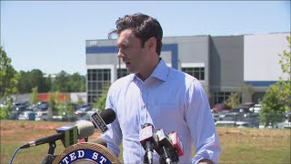 Senator Jon Ossoff requests mail delivery issues update from USPS Postmaster General Louis DeJoy [upl. by Nerdna]