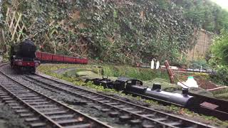 O Gauge Live Steam Gresley A3 ‘Gainsborough’ Model Engineering Railway Running in the garden [upl. by Oiratnom]