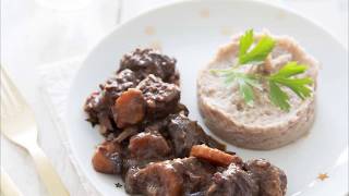 Recette  Bourguignon de sanglier [upl. by Katharyn]