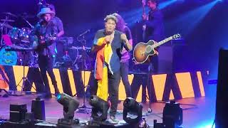 Carlos Vives 30 años La tierra del olvido Antel Arena 2023 [upl. by Leahcimsemaj]