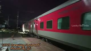 Visakhapatnam  Hyderabad Godavari Express Announcement and Departed From RJYగోదావరి ఎక్స్ ప్రెస్ [upl. by Femi]