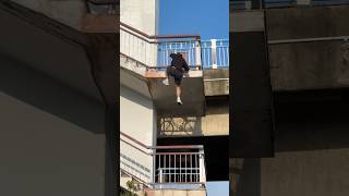 PARKOUR POV ON THE STREET SERIES Ep7  Fastest way down parkour shorts [upl. by Irving]