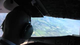 COCKPIT ATR 72 Landing at Glasgow stormly approach [upl. by Ainsworth]