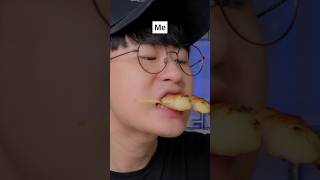 How to eat chicken skewers [upl. by Eseerehc]